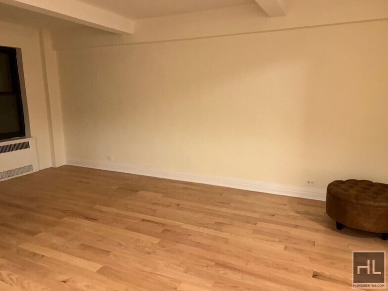 Building Photo - EAST 56 STREET