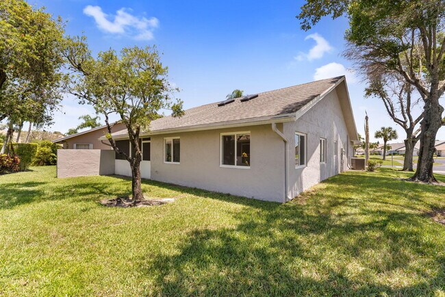 Building Photo - 5291 Tiffany Anne Cir