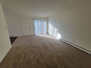 Building Photo - ***MOST UTILITIES INCLUDED***Cute 3 Bdrm, 1 Bath in Loveland