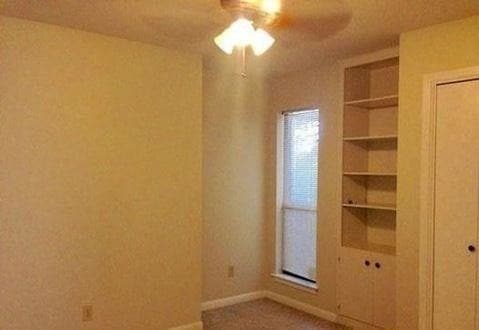 Building Photo - 8709 Westover Club Dr