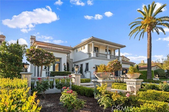 Building Photo - 7 Vista Luci