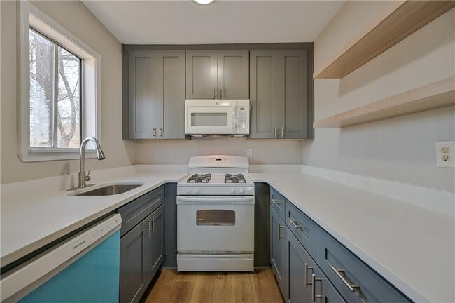 Building Photo - 955 Tilden St NW