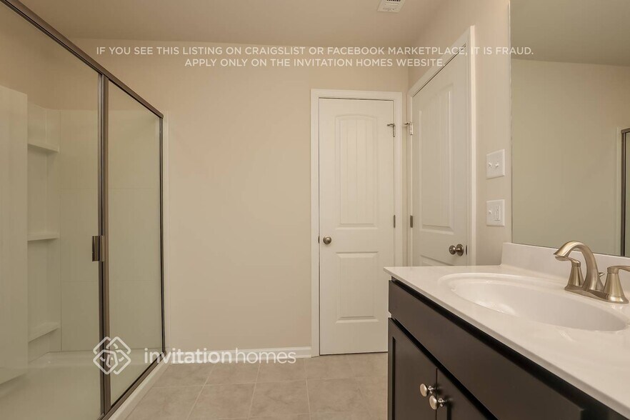 Building Photo - 127 Fister Dr