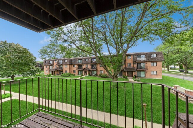 Building Photo - 909 S McKinley Ave