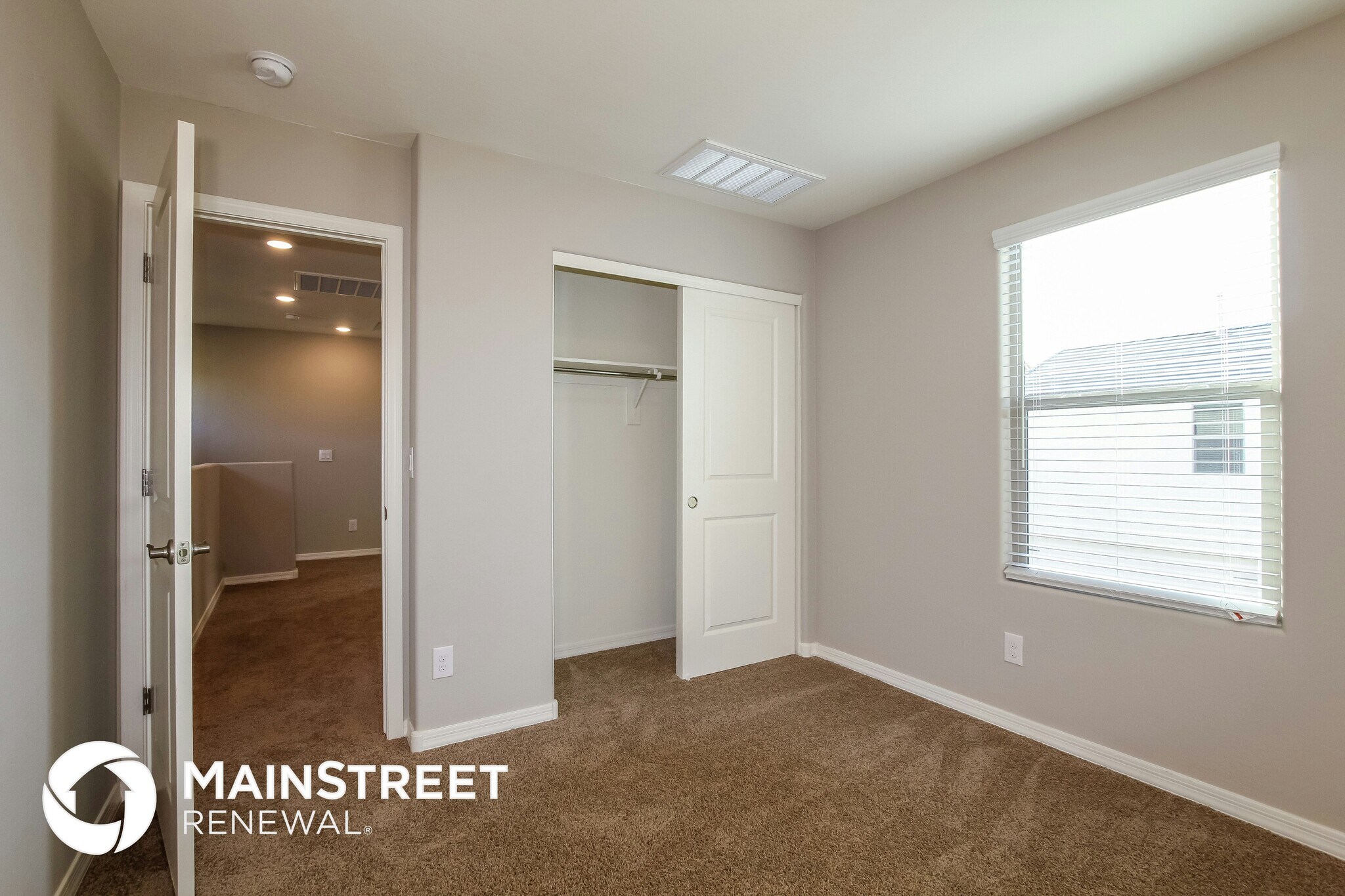 Building Photo - 8237 W Albeniz Pl