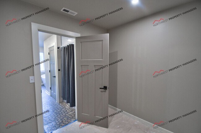 Building Photo - STATUS: AVAILABLE  | R288A | $2750