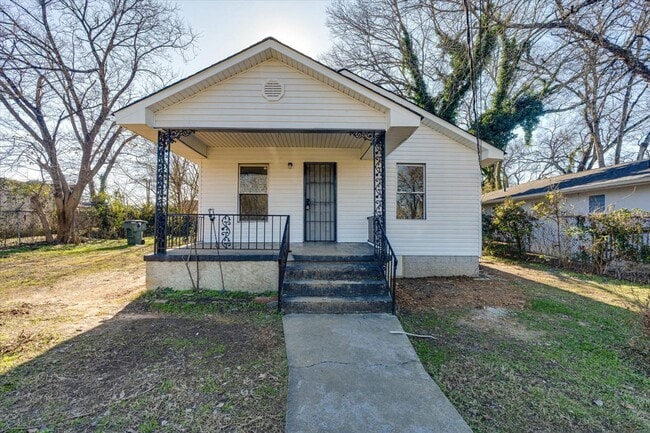 Building Photo - 2210 Milne St