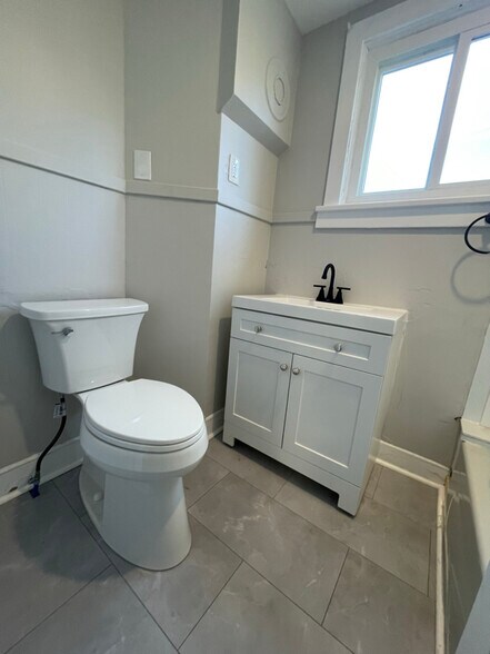 Building Photo - 65 Hudson Ave