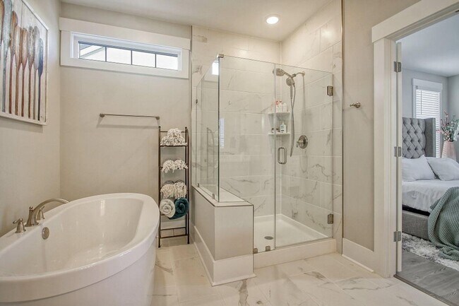 Building Photo - Refined Living in Midtown Nexton