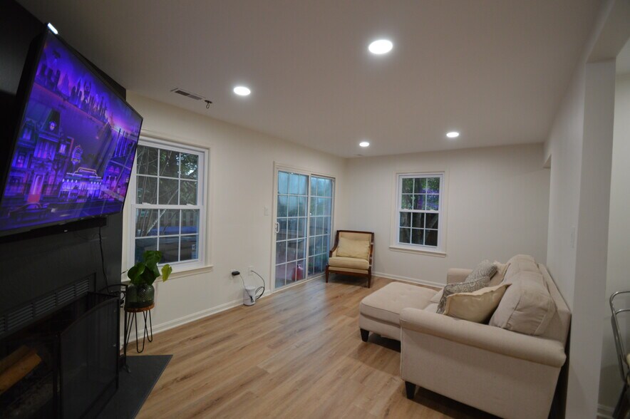 Living Room - 3337 Ladino Ct