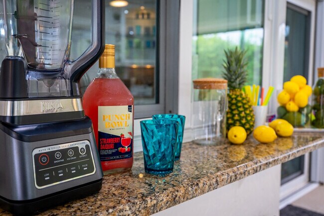 Building Photo - 149 Beachcomber St