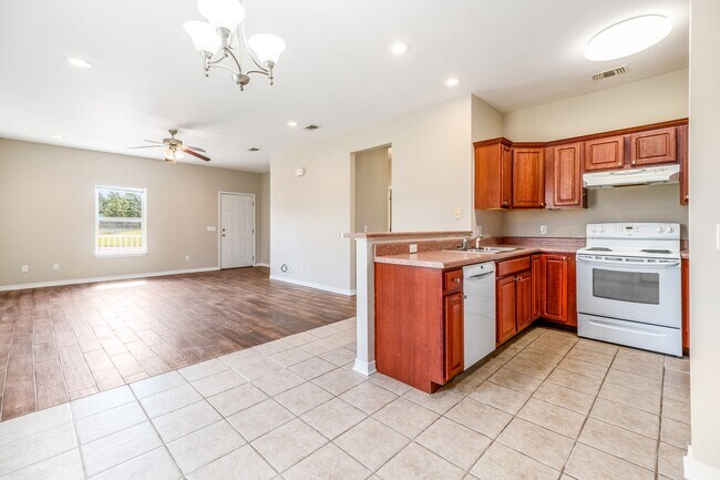 Primary Photo - 7412 Harvest Village Ct