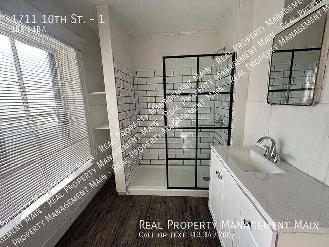Building Photo - 1711 10th St
