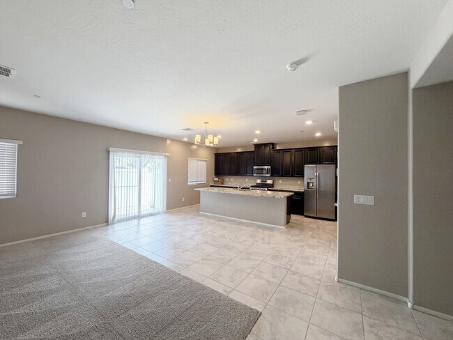 Building Photo - 4495 Vigny St