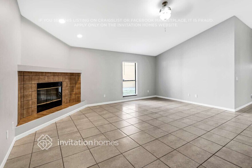 Building Photo - 11203 Shadybrook Dr