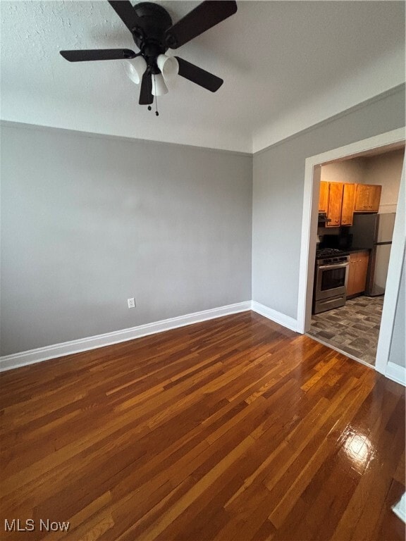 Building Photo - 9907 Lake Ave