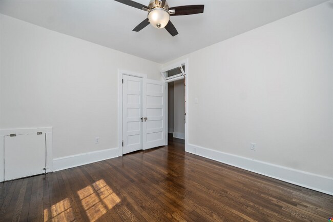 Building Photo - 1416 Hampton Blvd