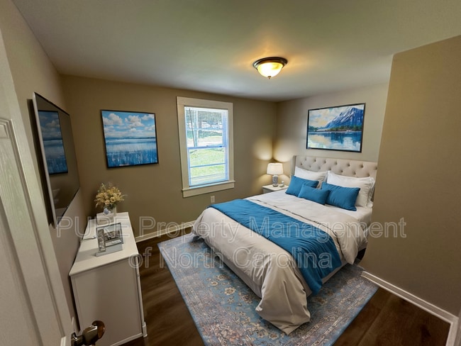Building Photo - 204 Bookington Dr