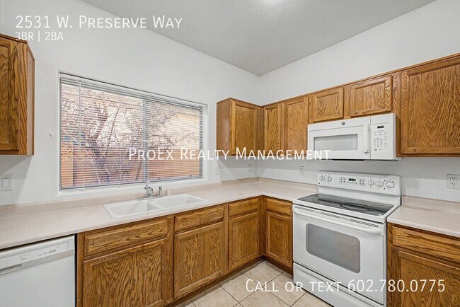 Building Photo - 2531 W Preserve Way