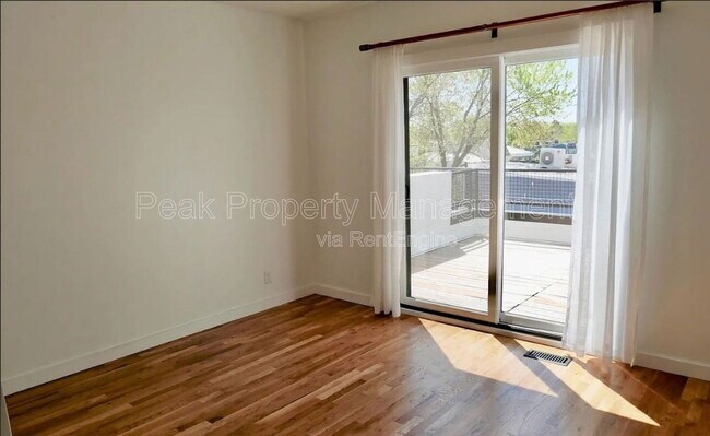 Building Photo - 2521 O St