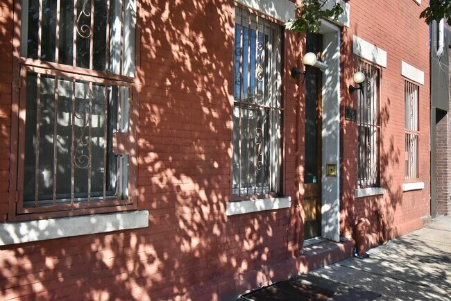Primary Photo - 200 Wayne St