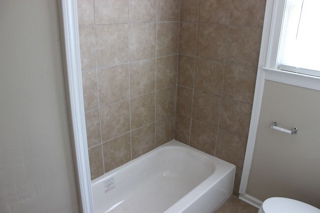 Building Photo - 1235 Dyer Pl