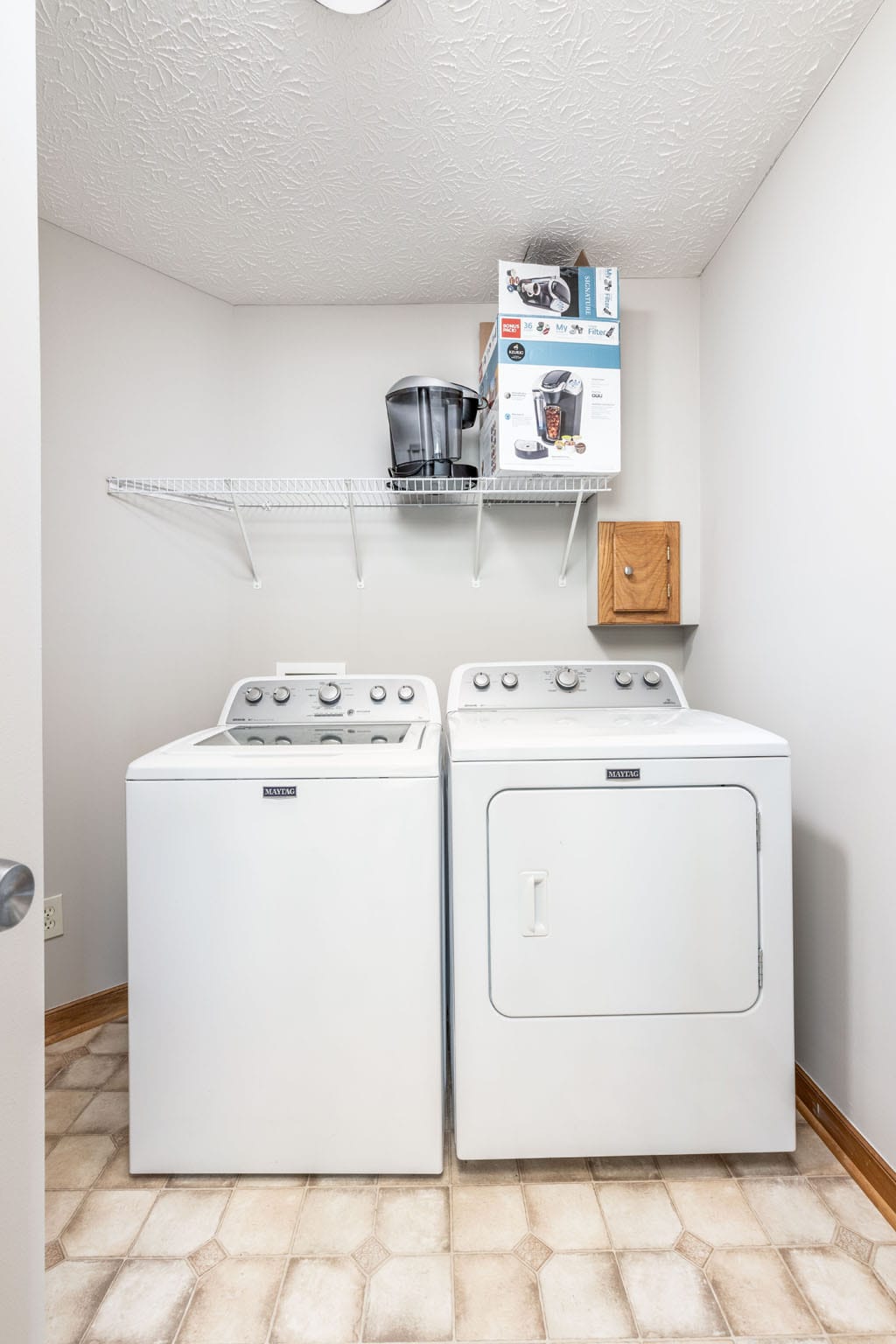 Building Photo - 7225 Bromfield Dr