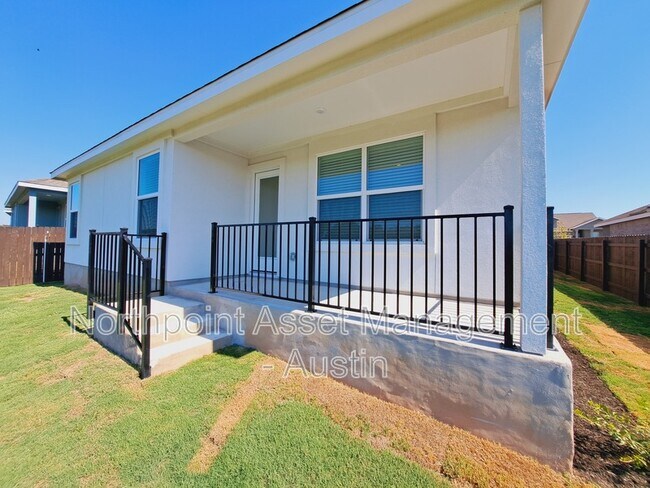 Building Photo - 2544 Four Waters Lp