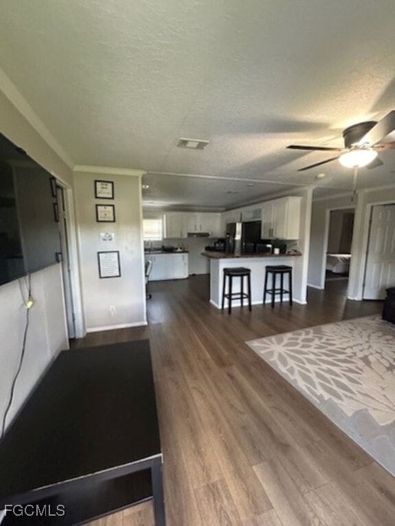 Building Photo - 651 Hunting Clb Ave