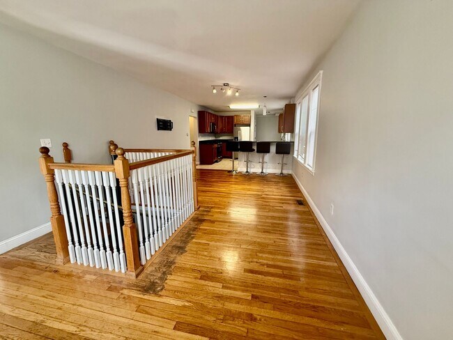 Building Photo - UPDATED MISSION HILL 4 BED/2 BATH ON CALUMET FOR 9/1