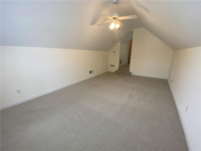 Building Photo - 805 Doe Hill Ln
