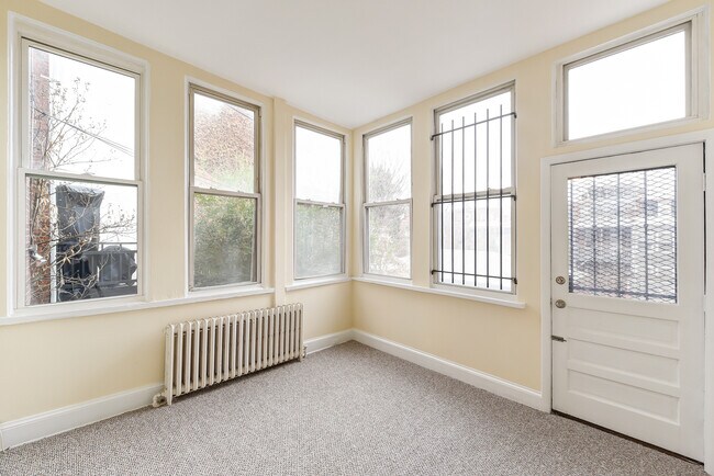 Building Photo - 1724 Lamont St NW