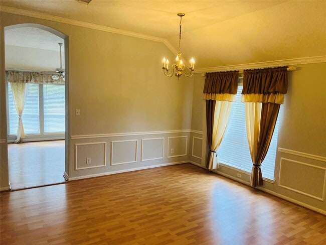 Building Photo - 310 Annes Way