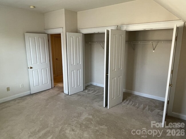 Building Photo - 3044 Parker Green Trail