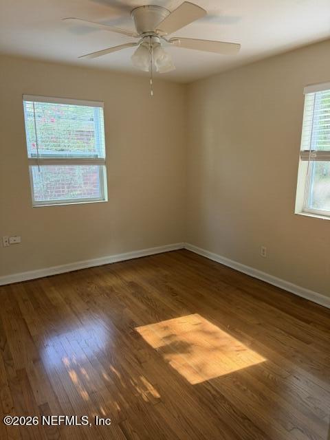 Building Photo - 2404 Red Oak Dr