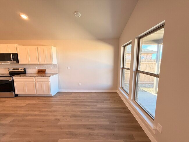 Building Photo - 2214 133rd St