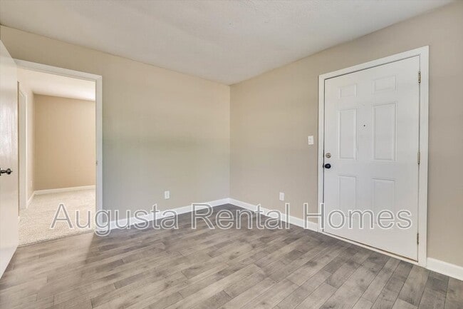 Building Photo - 319 A Verdery Drive