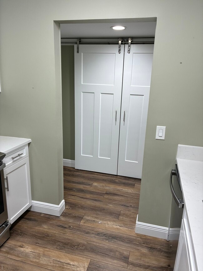 Building Photo - 31 Plantation Dr