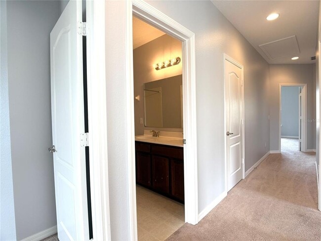 Building Photo - 1282 Clove Dr