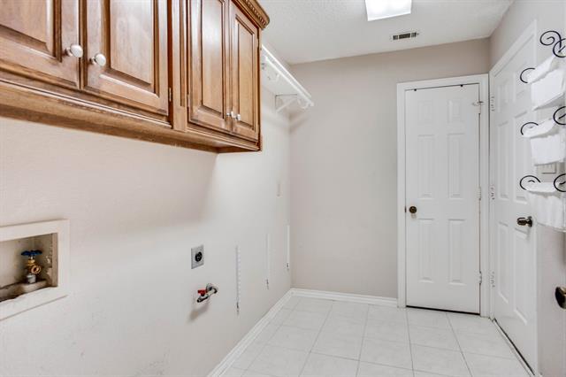 Building Photo - 123 Winding Hollow Ln