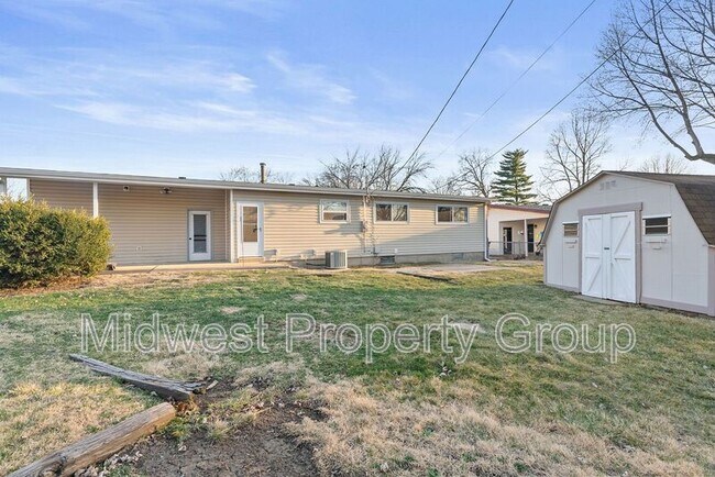Building Photo - 3325 Hermoso Dr