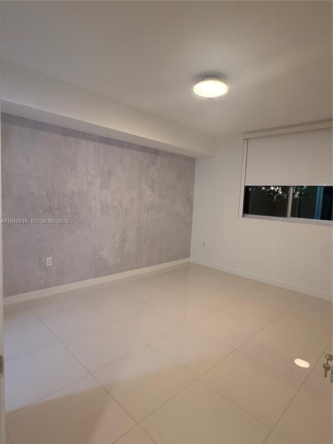 Building Photo - 7825 NW 107th Ave