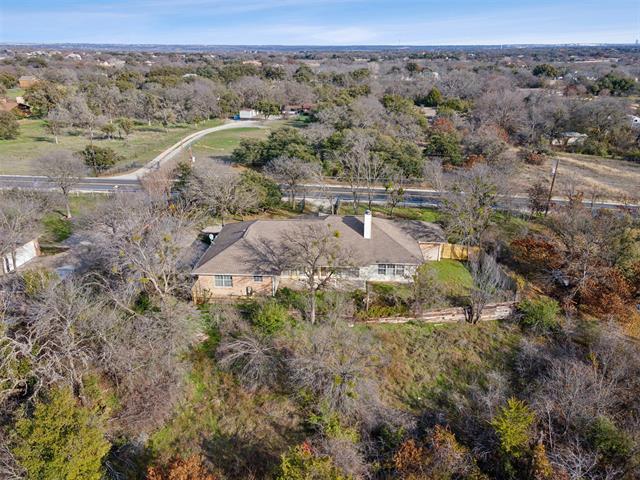 Building Photo - 6437 Silver Creek Azle Rd