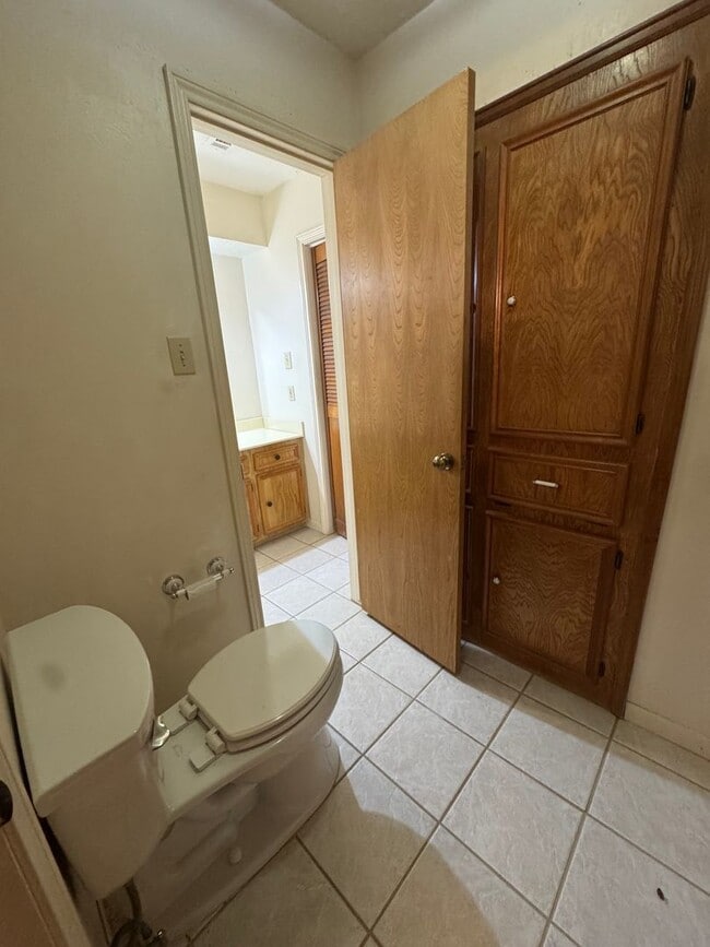 Building Photo - 22803 Trailwood Ln