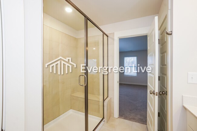 Building Photo - 880 Bur Oak Ct