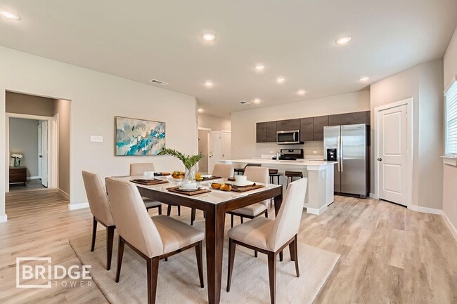 Building Photo - B2- Broadway Plan