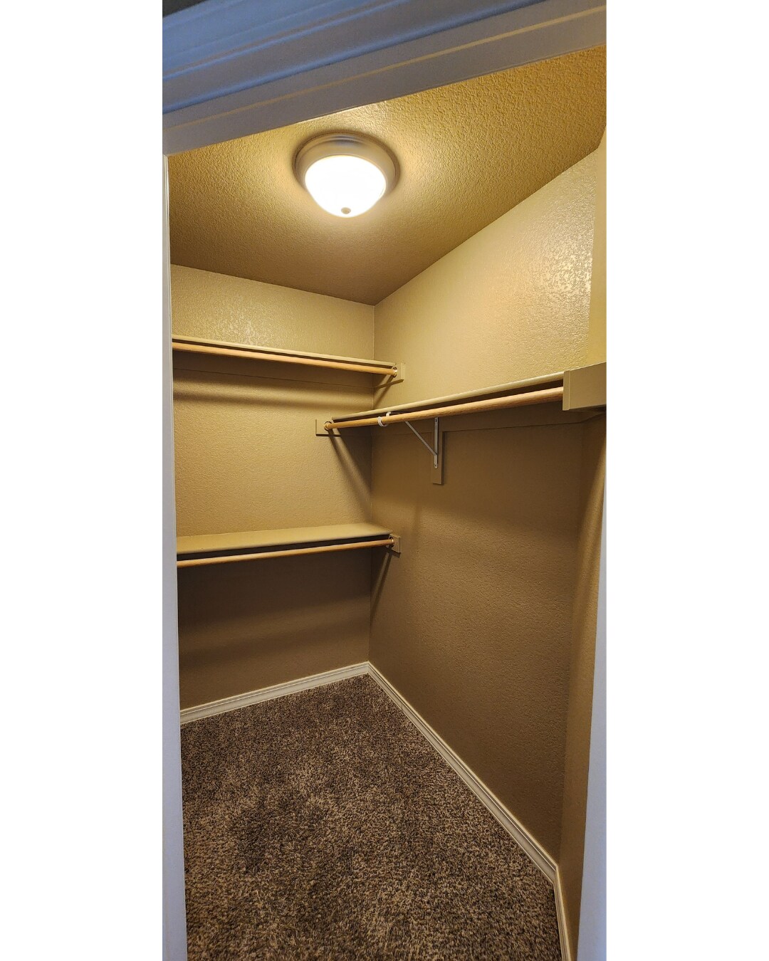 Primary Closet - 4077 Siferd Blvd