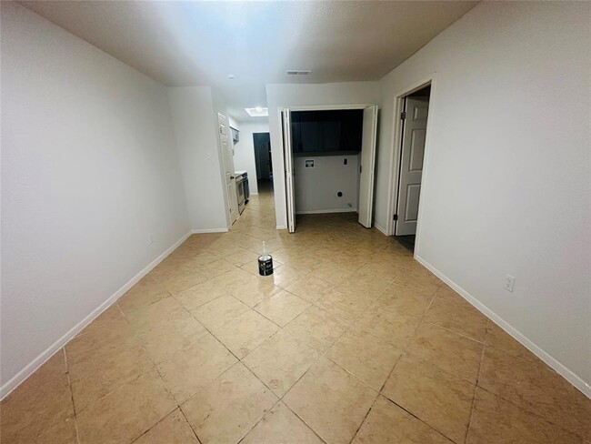Building Photo - 12808 Dairy Brook Dr