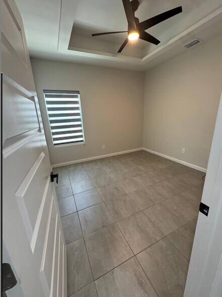 Building Photo - 3524 S Dominique Dr