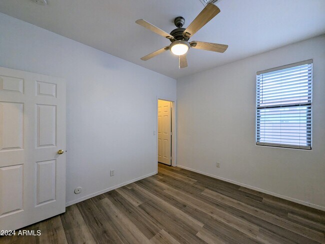 Building Photo - 1530 E Branham Ln